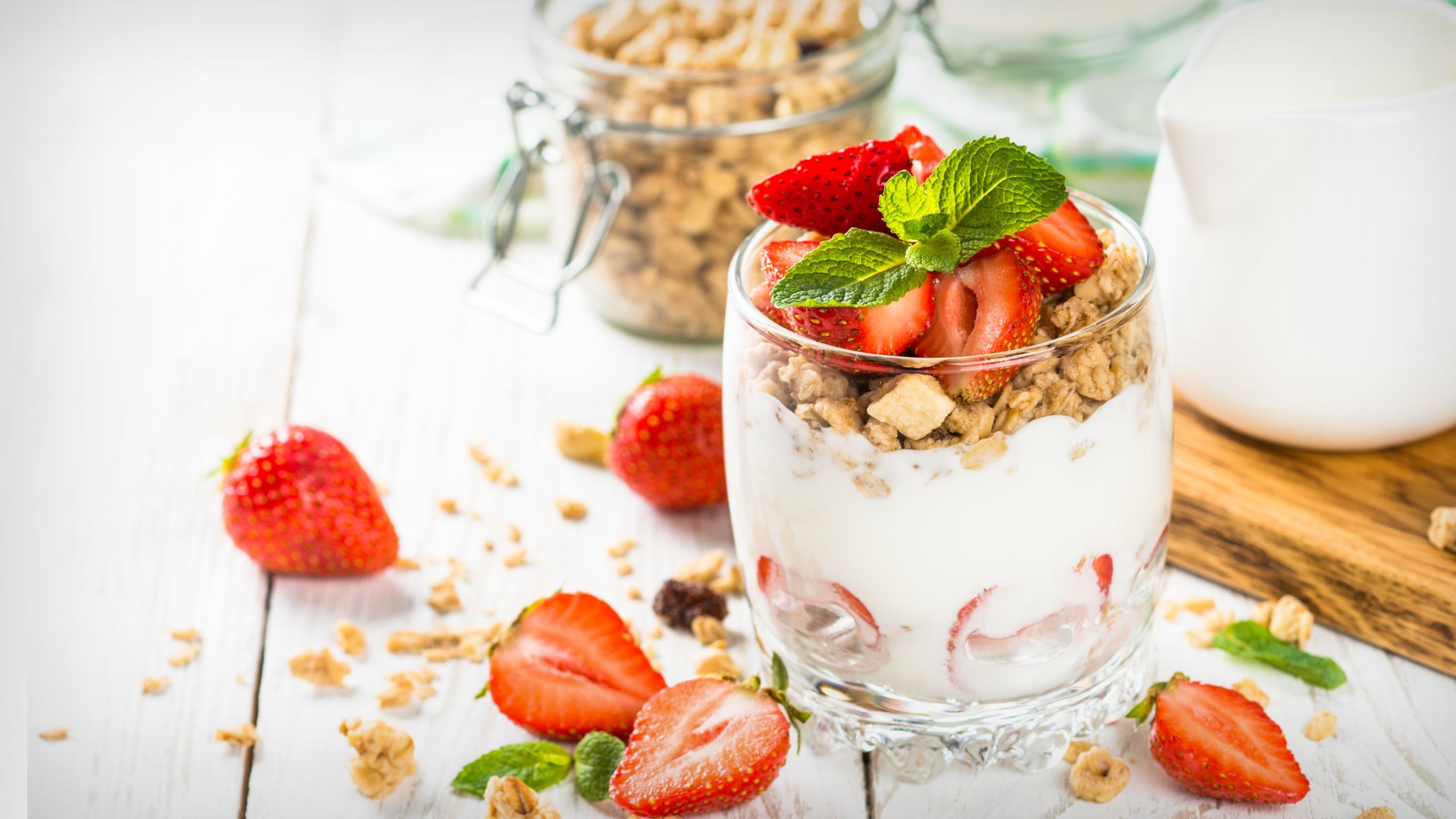 Breakfast Parfaits: Energize Your Mornings with Delicious Layers